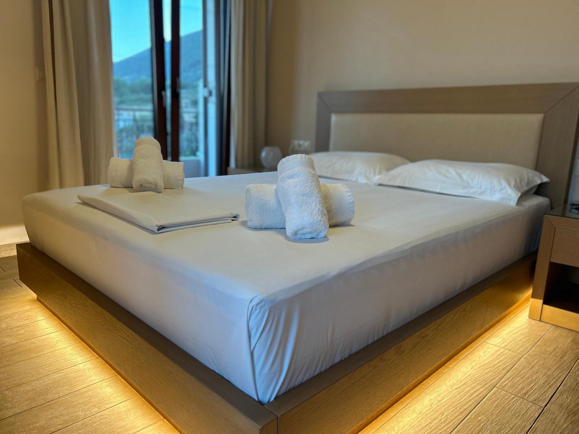 Calm View Aparthotel Vasiliki  Bagian luar foto