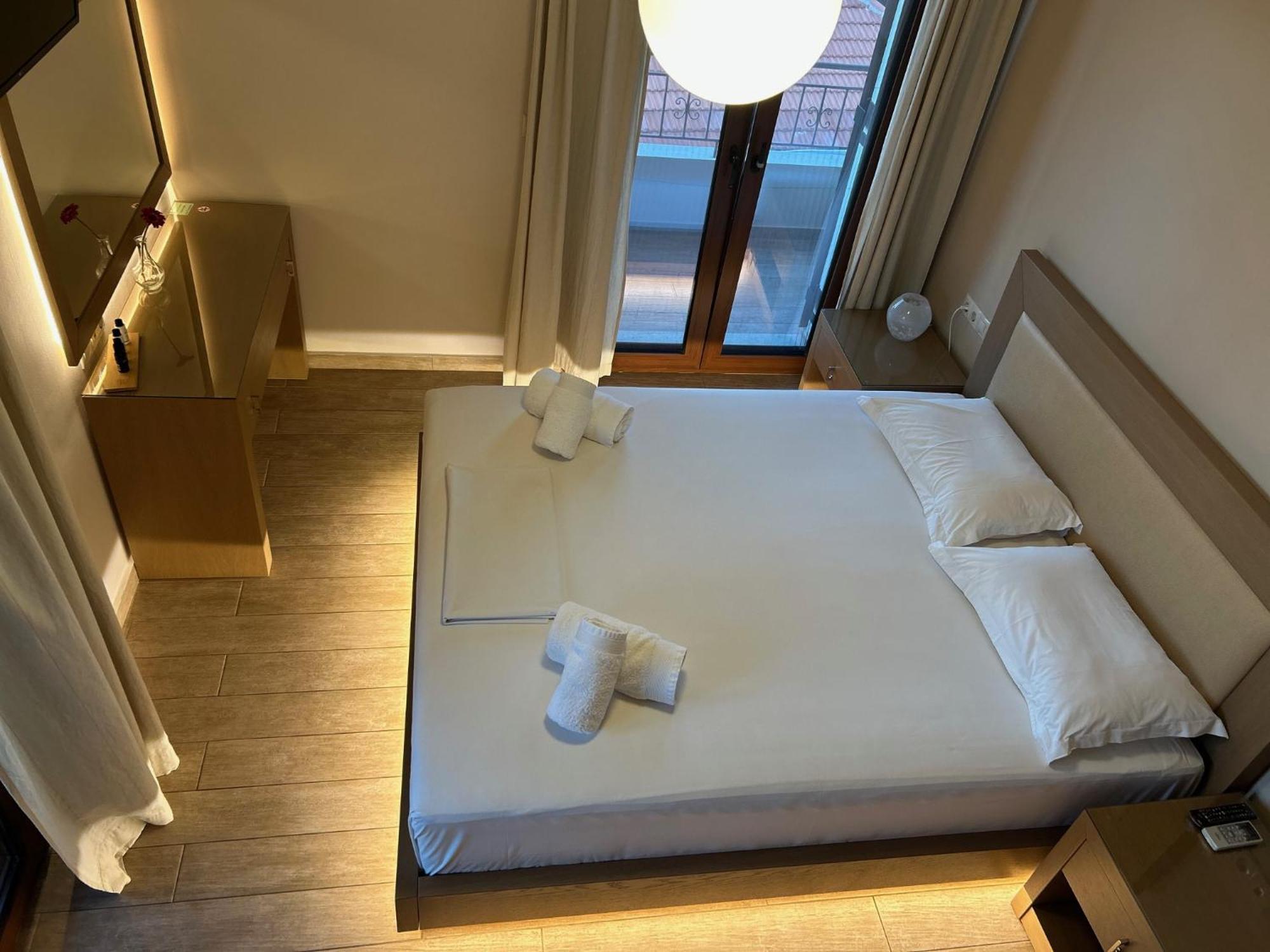Calm View Aparthotel Vasiliki  Bagian luar foto