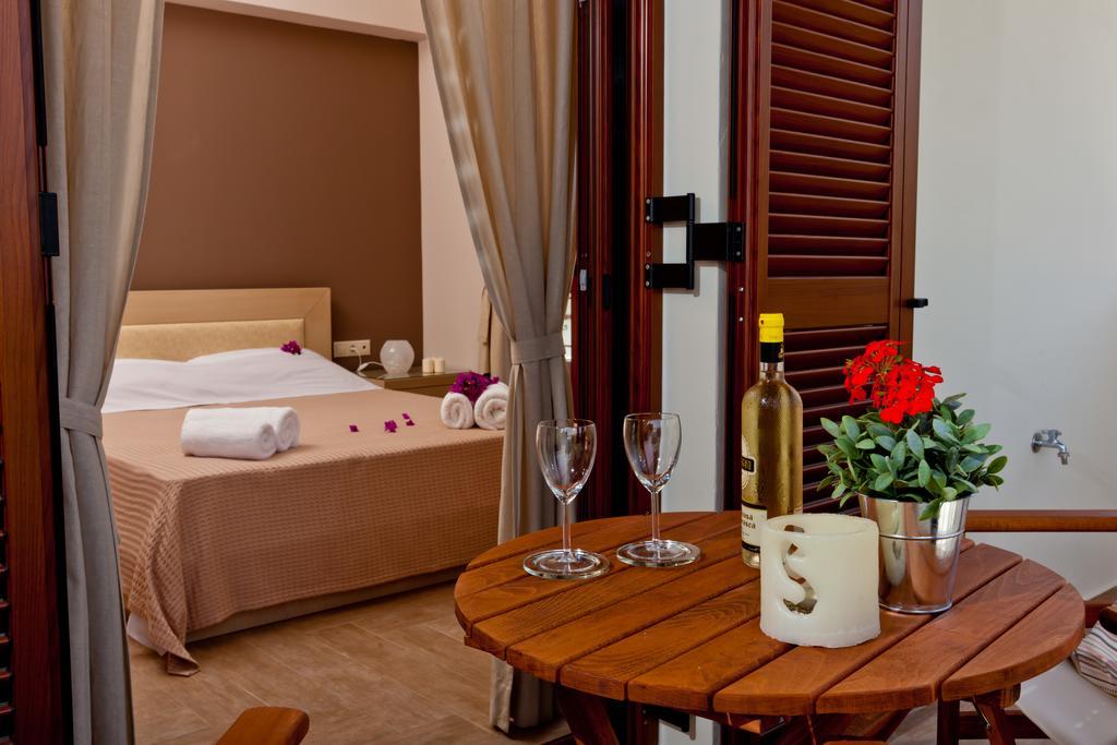 Calm View Aparthotel Vasiliki  Ruang foto